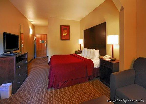 6 Pensacola, Fl - West I-10 Hotel 2*